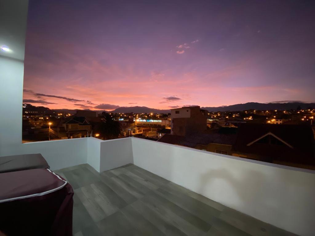 Lindo Departamento Con Vista Increible A Cuenca 아파트 외부 사진
